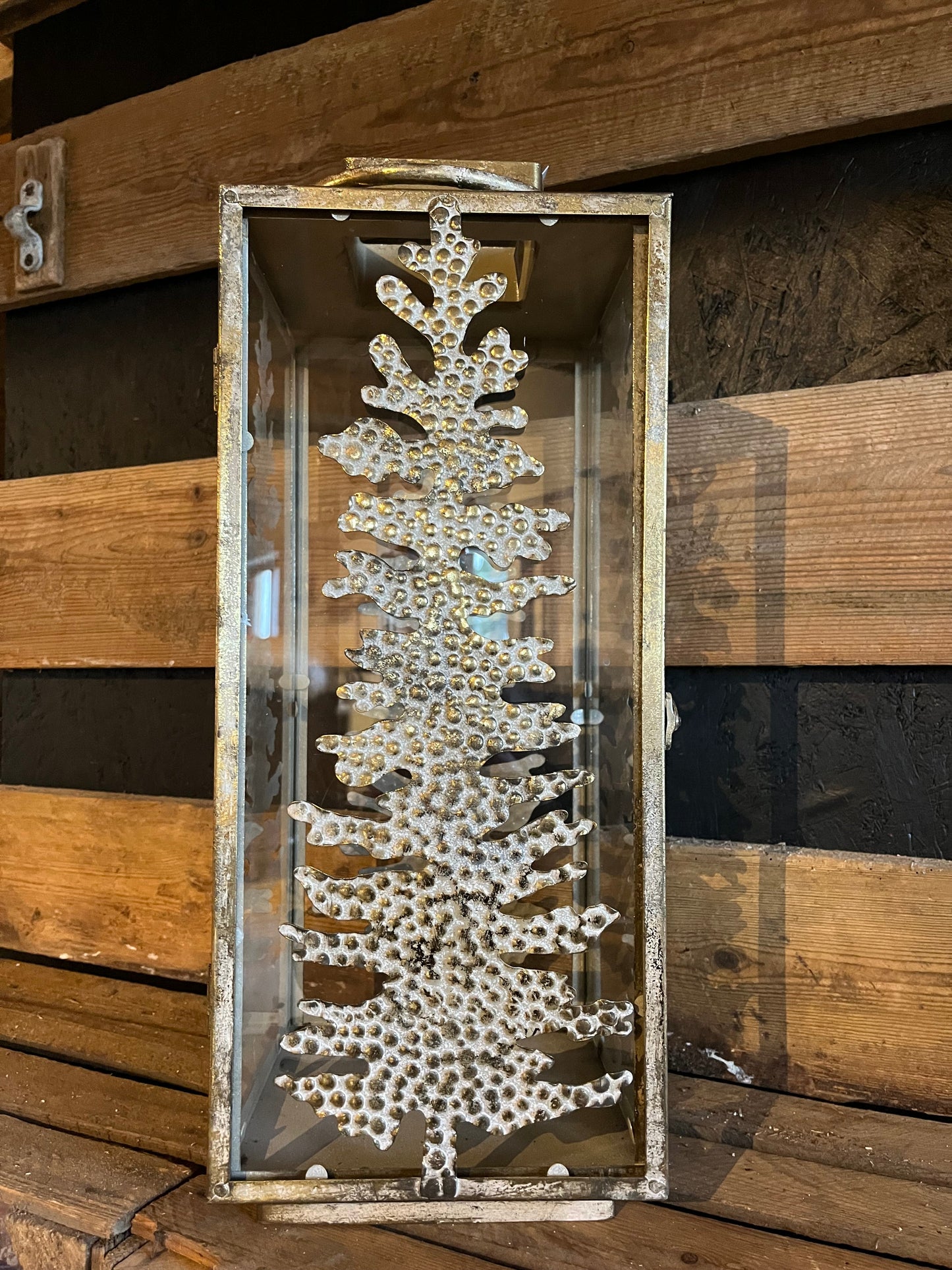 Lanterne m. træ H50/L20/B22 cm